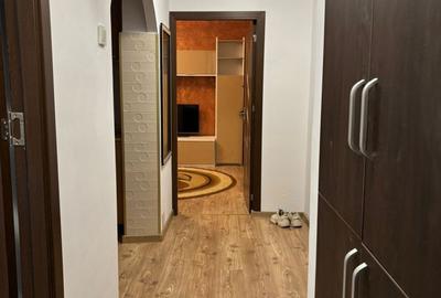 Apartament cu 2 camere decomandat în Malu Roșu - 3
