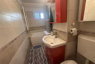 Apartament cu 2 camere nedecomandat, mobilat în Girocului