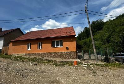 Casă cu 4 camere în Central - 10
