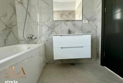 Casă cu 4 camere cu Canalizare în Domnești