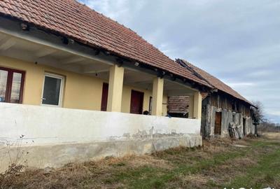 Casă individuală cu 3 camere cu Teren 3300 Mp în Exterior Vest - 3