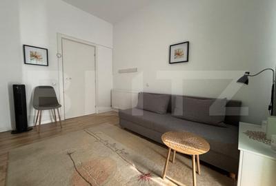 Apartament cu 3 camere decomandat în Periferie