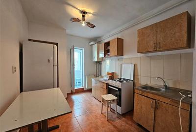 Apartament cu 3 camere decomandat în Dacia - 3