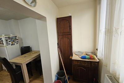Apartament cu 3 camere decomandat în Soarelui - 12