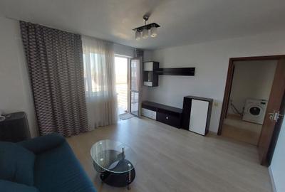 Apartament cu 2 camere decomandat în Roșu