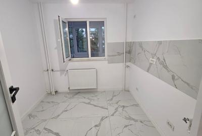 Apartament cu 3 camere decomandat în Dristor - 13