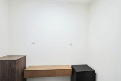 Spațiu comercial, de 23 mp, în Baza 3