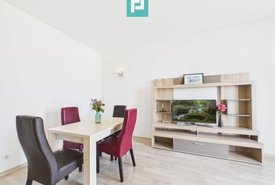 Apartament cu 3 camere semidecomandat în UTA - 8