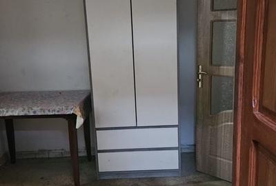 Casă cu 2 camere cu Teren 142 Mp în Central