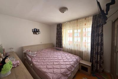 Apartament cu 3 camere semidecomandat, mobilat în Cetate - 1