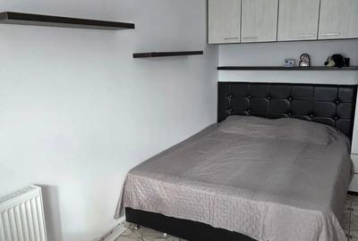 Garsonieră semidecomandată în CET - 10