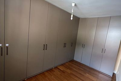 Apartament cu 3 camere decomandat în Iancului - 1