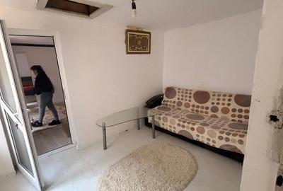 Casă cu 3 camere cu Teren 170 Mp în Km 4 - 17