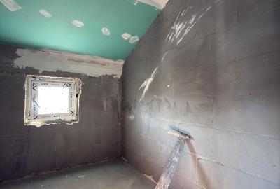 Casă cu 3 camere cu Teren 270 Mp în Lumina