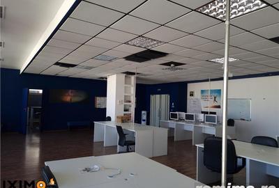 Spațiu comercial, de 68 mp, în Central - 2