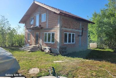 Casă cu Teren 1000 Mp în Central - 5