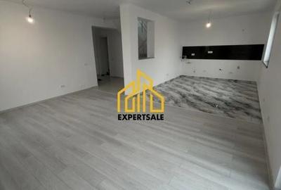 Casă cu 4 camere cu Teren 400 Mp în Domnești