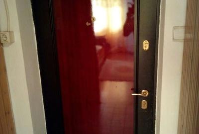 Apartament cu 2 camere decomandat în Ștei - 4