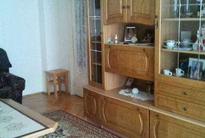 Apartament cu 4 camere decomandat în Central - 2