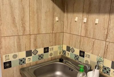 Garsonieră decomandată în Central
