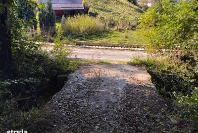 Teren de 1050 mp, în Bulz