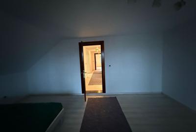 Casă individuală cu 4 camere cu Canalizare în Central - 16