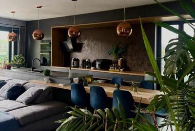 Apartament cu 3 camere semidecomandat, mobilat în Borhanci - 1