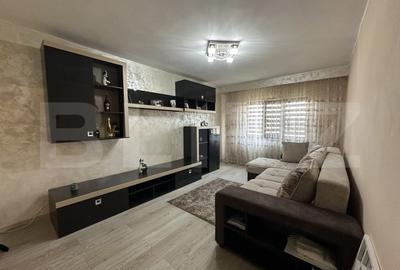 Apartament cu 3 camere decomandat, mobilat în 9 Mai
