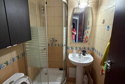 Apartament cu 4 camere decomandat în Timpuri Noi
