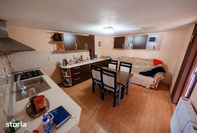 Casă cu 5 camere cu Teren 1200 Mp în Bujac - 20