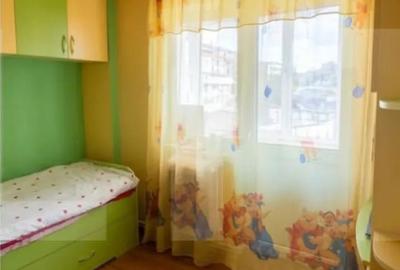 Apartament cu 4 camere decomandat în Central - 2