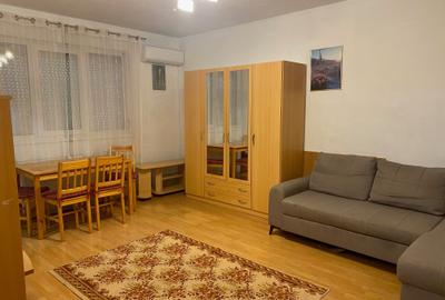 Garsonieră decomandată în Zorilor