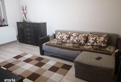 Apartament cu 2 camere decomandat în Răcădău