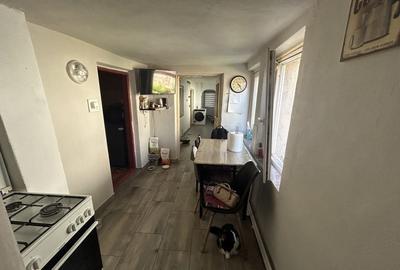 Casă cu 3 camere în Bariera Vâlcii - 2