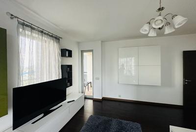 Apartament cu 3 camere decomandat în Tineretului