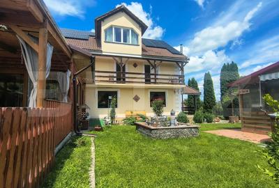 Casă individuală cu 12 camere cu Garaj în Viștișoara - 1
