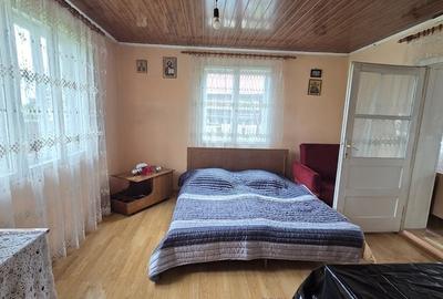 Casă cu 4 camere în Zamostea