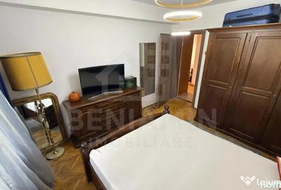 Apartament cu 3 camere decomandat în Calea București