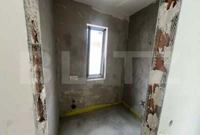 Casă cu 4 camere cu Teren 460 Mp în Central