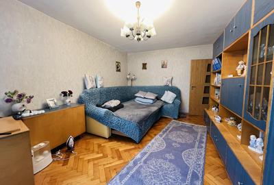Apartament cu 3 camere decomandat, mobilat în Torontalului - 9