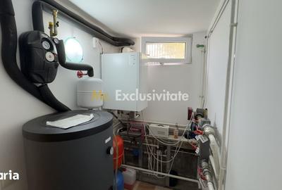 Casă cu 10 camere decomandat cu Teren 1169 Mp în Central