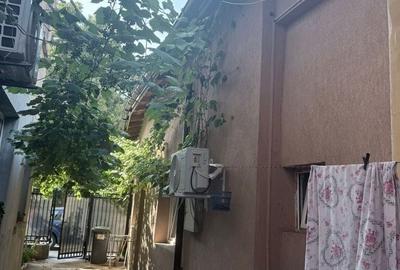 Casă cu 3 camere în Central