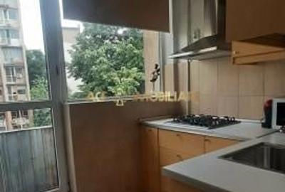 Apartament cu 3 camere decomandat, mobilat în Magheru - 4
