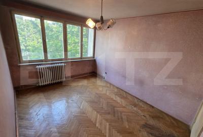 Apartament cu 2 camere semidecomandat în Tudor