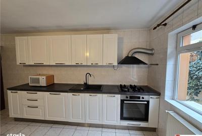 Casă cu 5 camere cu Canalizare în Văcăresti - 17