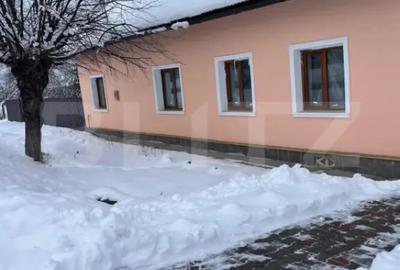 Casă cu 3 camere cu Teren 1700 Mp în Central - 5