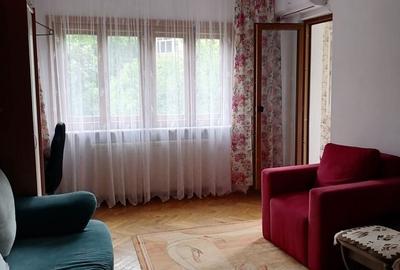 Apartament cu 2 camere decomandat în Rovine - 2