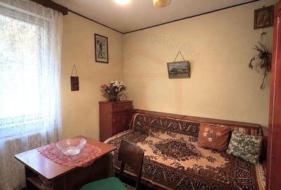 Apartament cu 2 camere semidecomandat în Piața Centrală