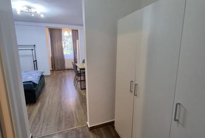 Garsonieră decomandată în Central