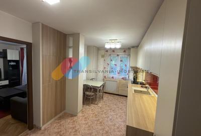 Apartament cu 3 camere semidecomandat, mobilat în Gheorgheni